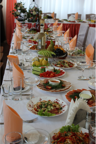 Свадебный банкет «Персиковый цвет» в кафе «Вертикаль»